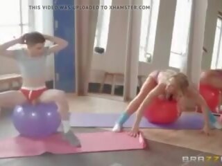 Mammīte finds additional ways līdz exercise, sekss filma df