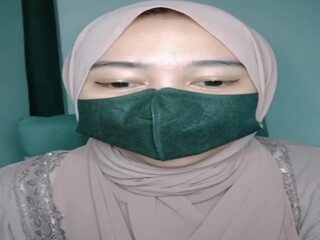 Hijab adolescent try dubur melancap feat. rends14